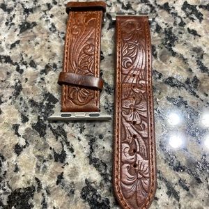 Apple Watch carved leather band